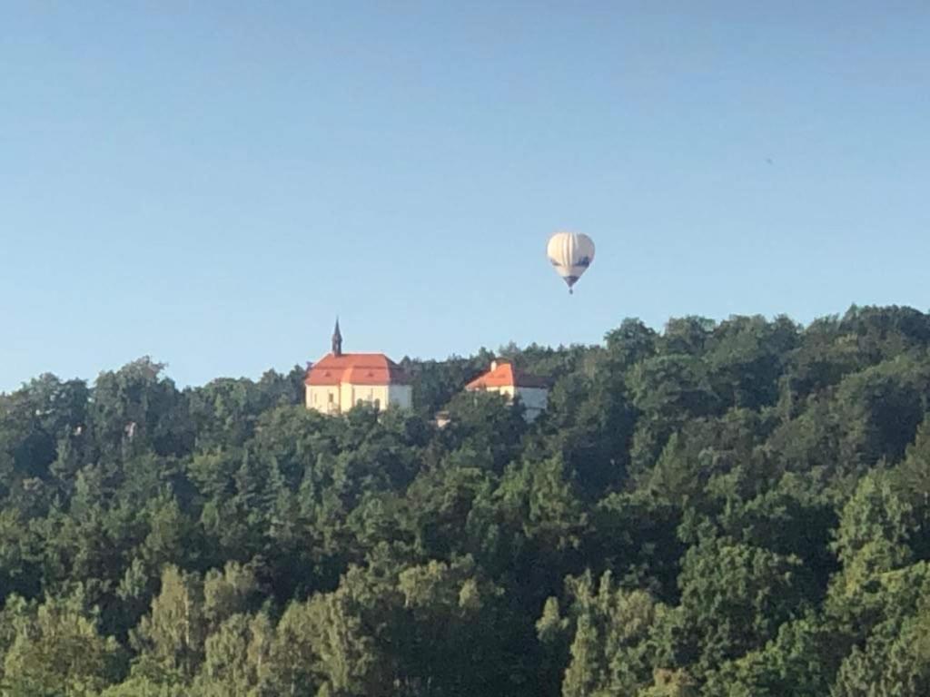 Apartman Michaela Turnov Bagian luar foto
